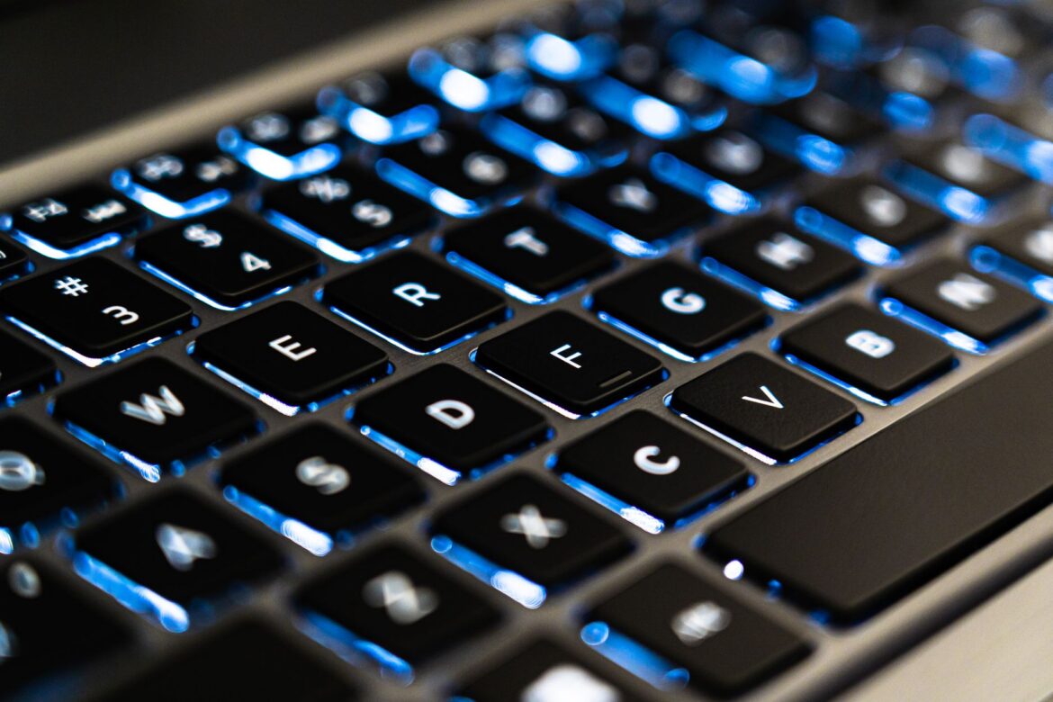 ANSI vs. ISO Keyboard Layout: Avoid Ordering the Wrong One